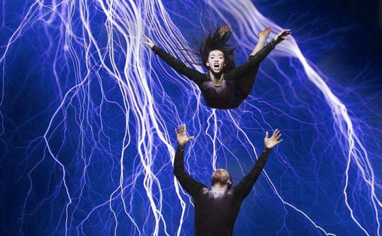 Charge // Dance-Circus from Motionhouse