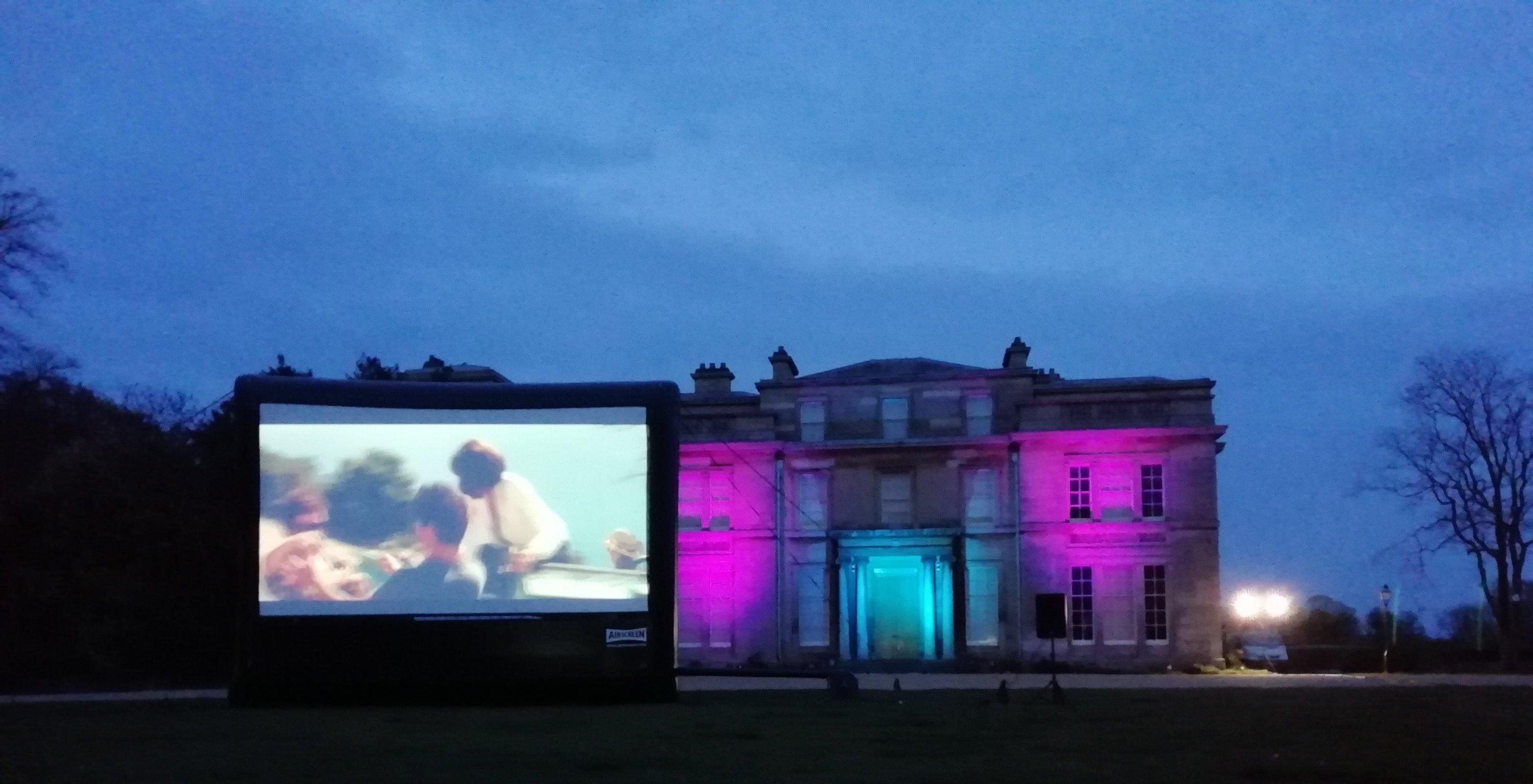Review // Outdoor Cinema @ Normanby Hall “Mamma mia”