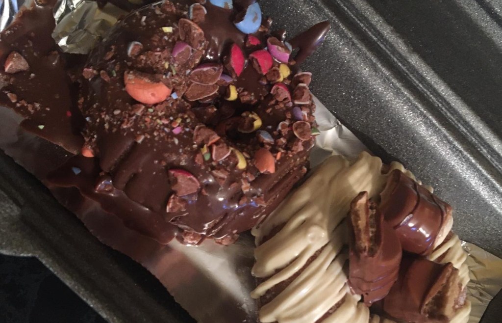 REVIEW // DONUTS &&nbsp;SHAKES