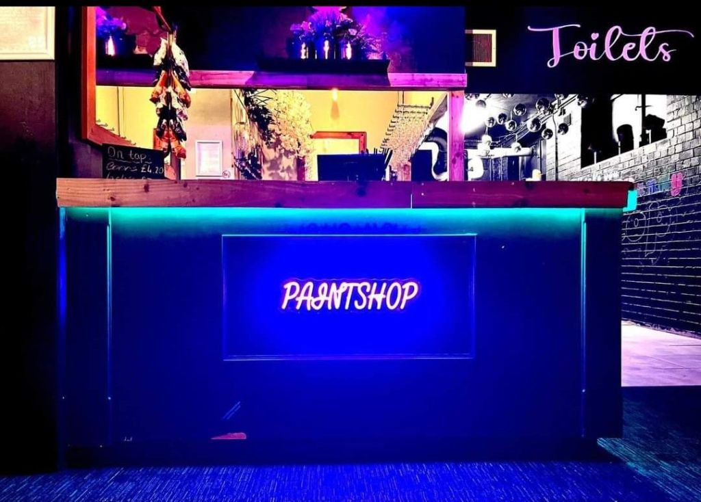 Venue Review // The Paint Shop&nbsp;Bar